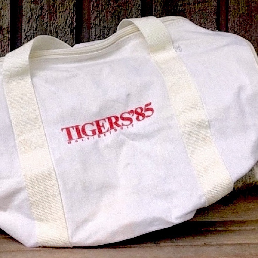 Rare DETROIT TIGERS 1985 World Series Duffel Bag